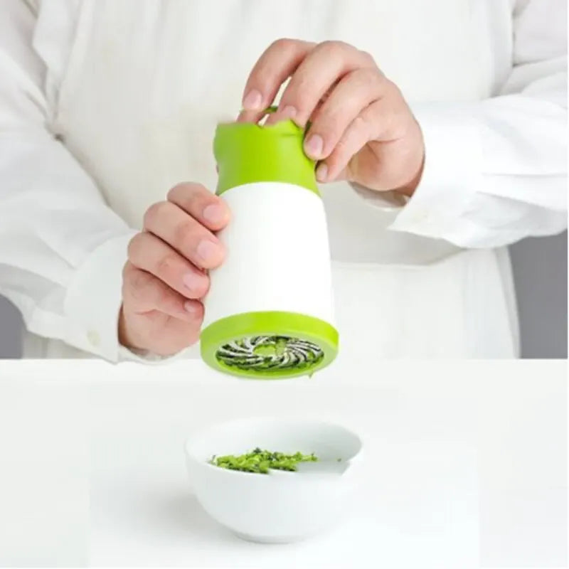 1pc Stainless Steel Spice Grinder: Multi-functional garlic and pepper grinder, ideal for chopping parsley and seasoning. Perfect kitchen gadget for enhancing flavors.