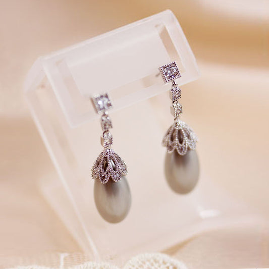 Women's Vintage Pearl Earrings